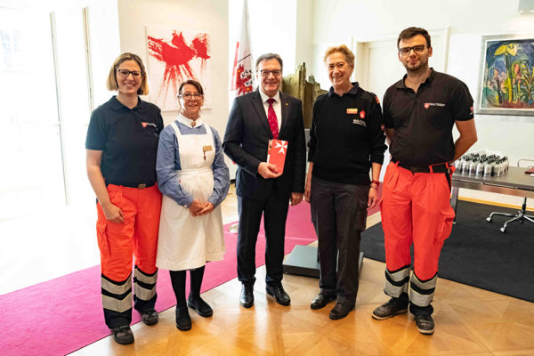 Malteser Tirol Vorarlberg zu Besuch bei LH Günther Platter Veranstaltung MHDA