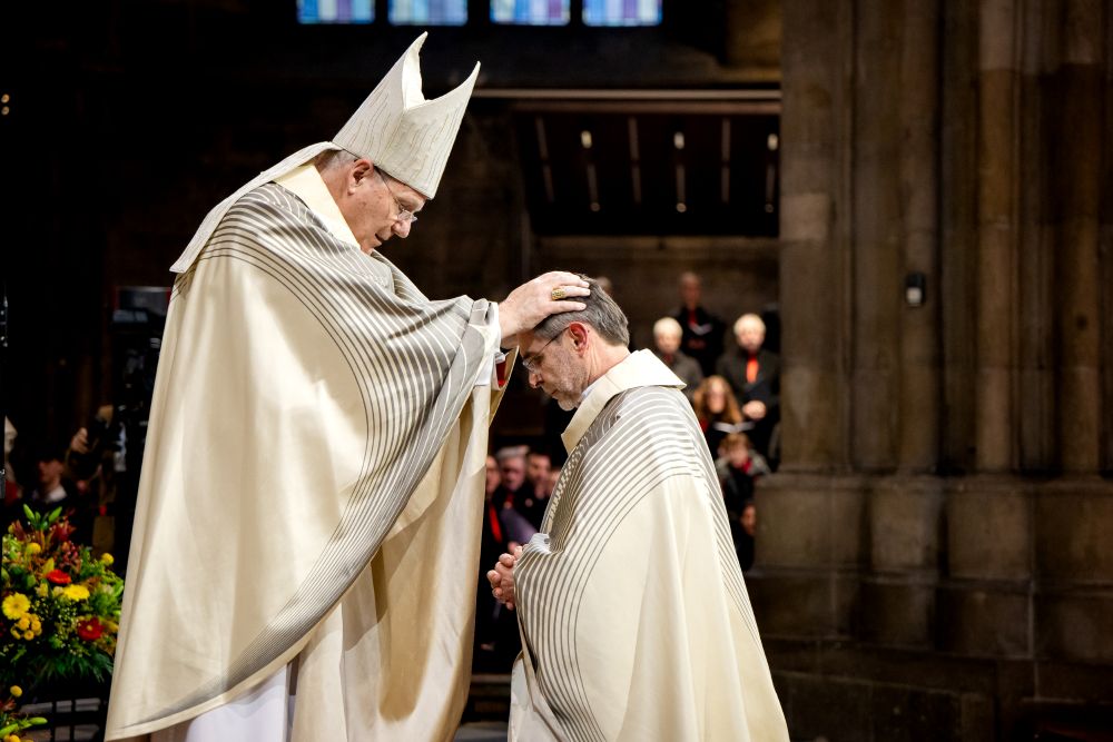 Ambulanz Grünwidl Weihe MHDA 2026 img 22 da 7fd762de1863fe7c9dd9 2026 Bischofsweihe Gruenwidl 104 von 334