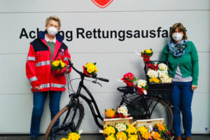Malteser Tirol Blumengruss fuer Betreute Jaegerbauer 6
